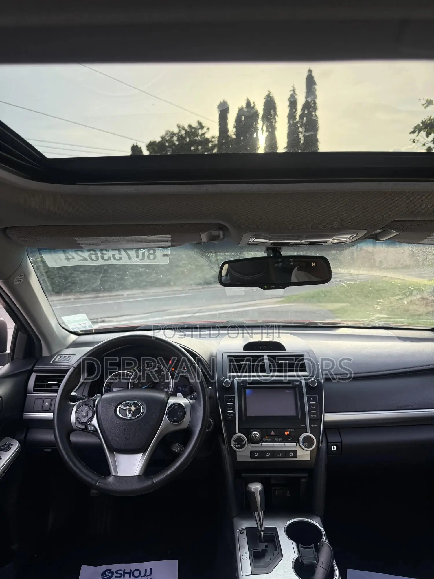 Toyota Camry SE Sport 4dr Sedan w/Prod. End 11/13 (2.5L 4cyl 6A) 2014