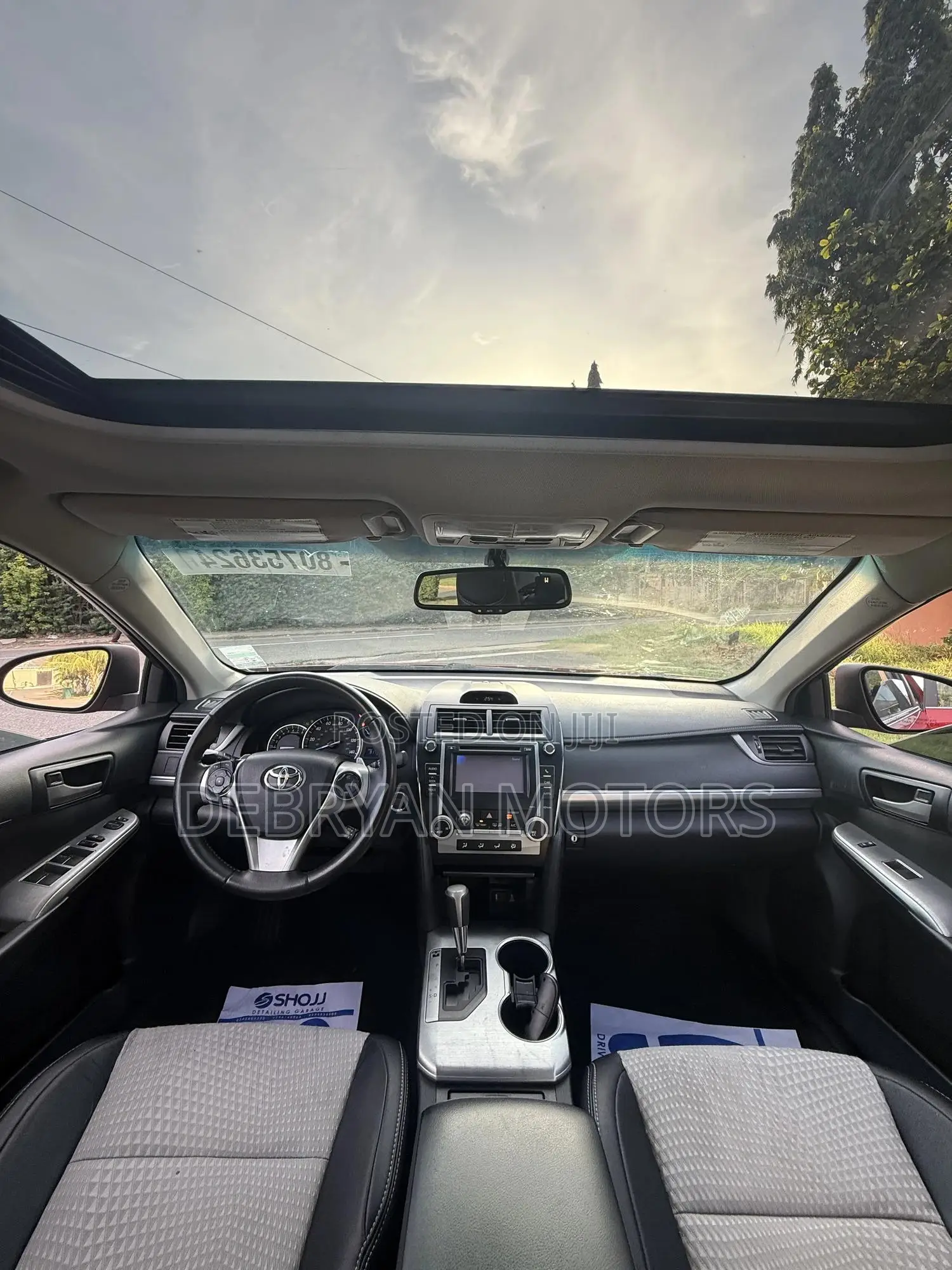 Toyota Camry SE Sport 4dr Sedan w/Prod. End 11/13 (2.5L 4cyl 6A) 2014