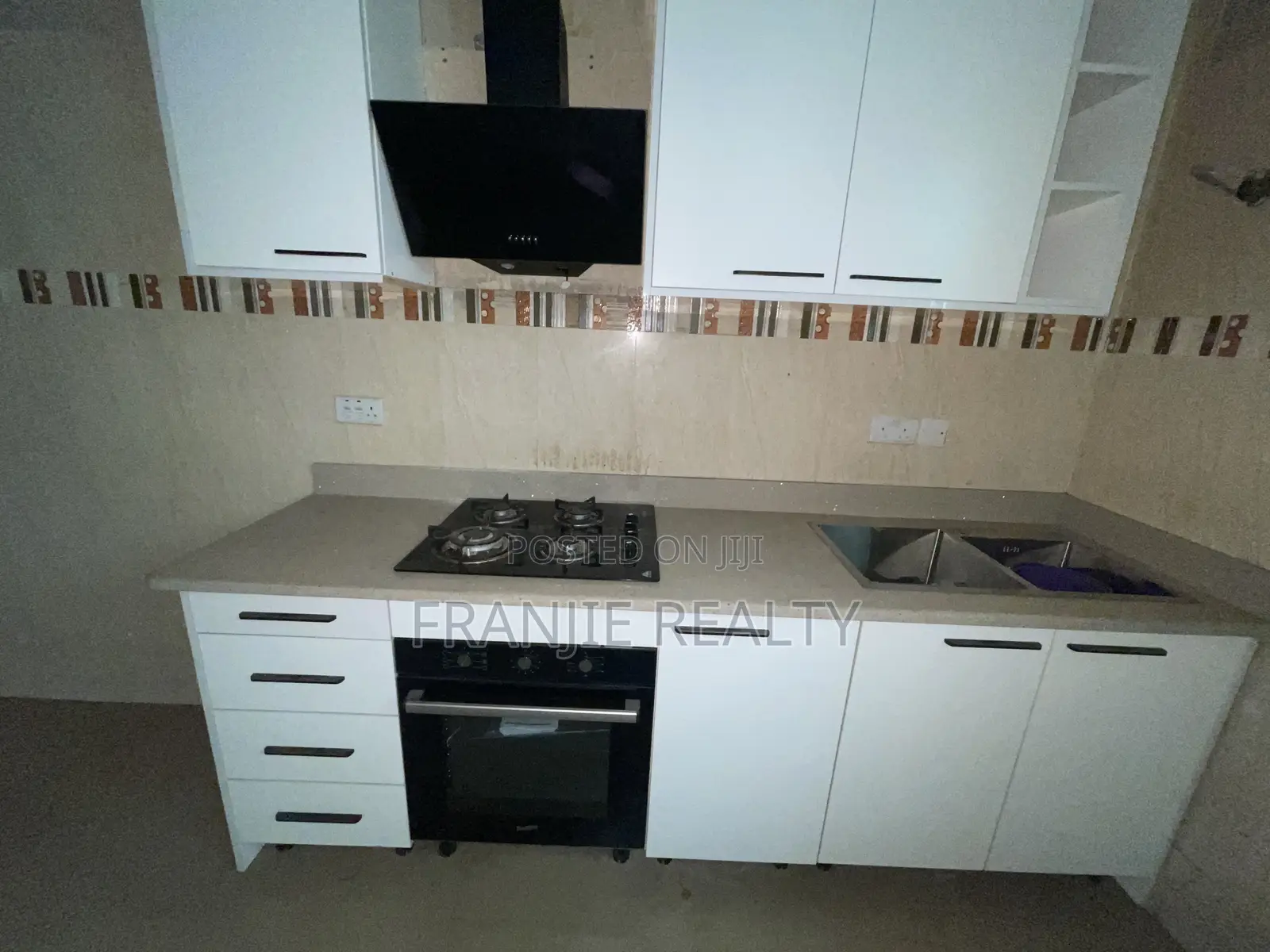 2bdrm Apartment in Abelemkpe for rent
