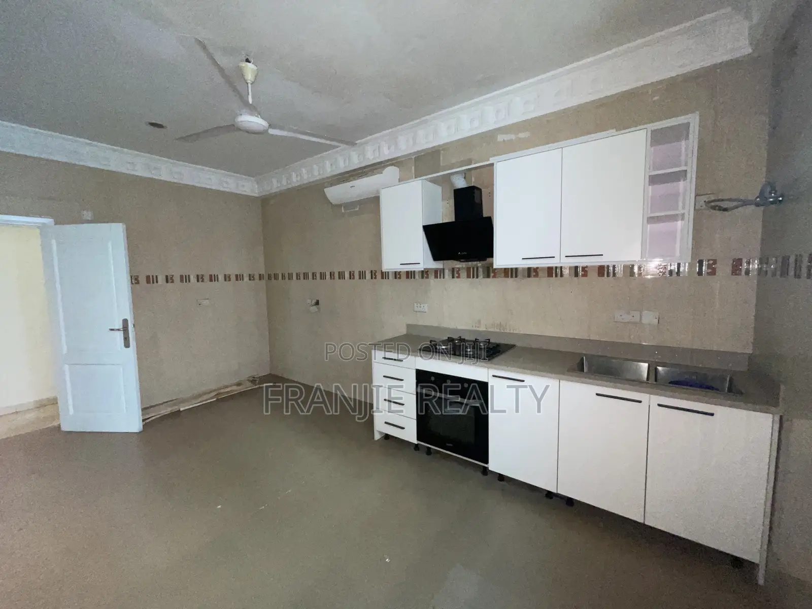 2bdrm Apartment in Abelemkpe for rent