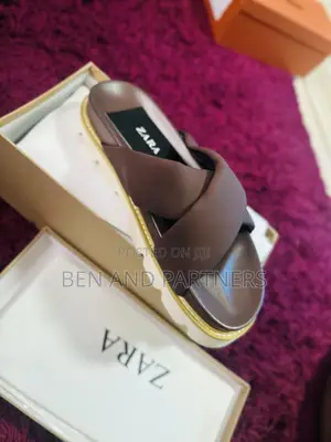 Zara Brown Slippers For All Occasions