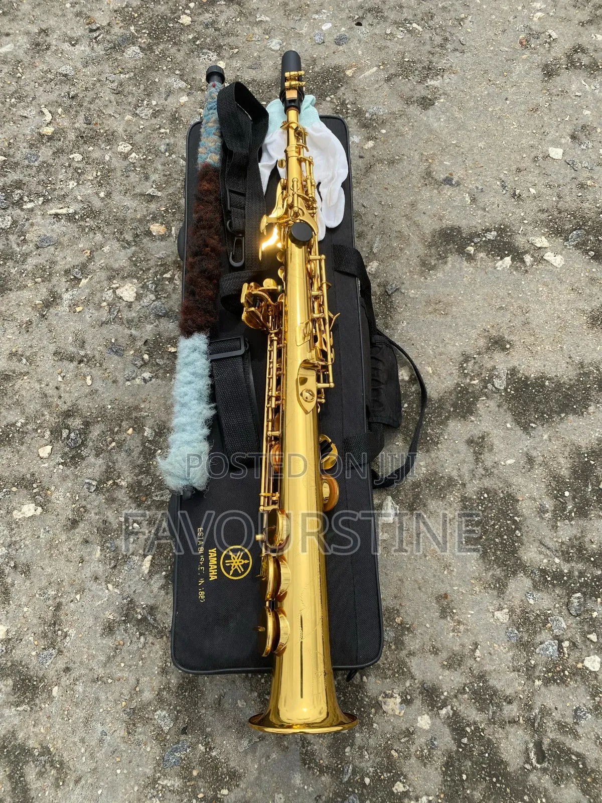 Yamaha Alto Saxophone - Semi New