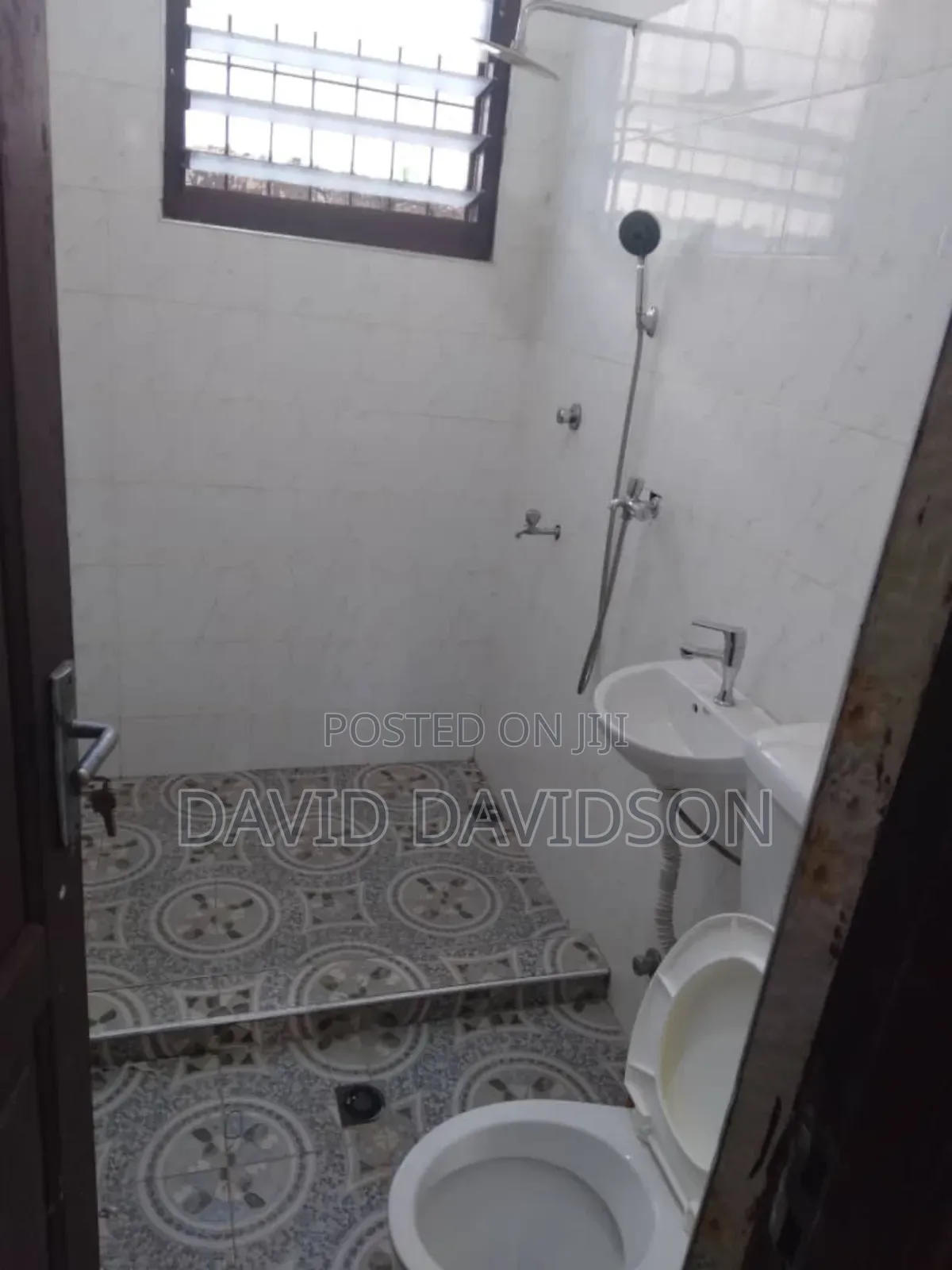 1bdrm Apartment in Newly Built Chamber, Tema Metropolitan for rent