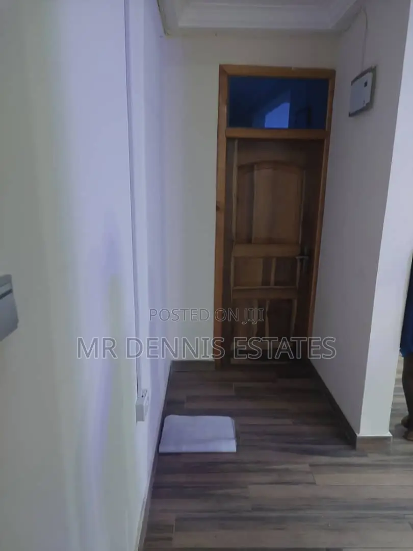 2bdrm Apartment in Westhills Mall Area for rent