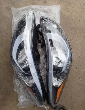 Hyundai Elantra 2016 Headlights