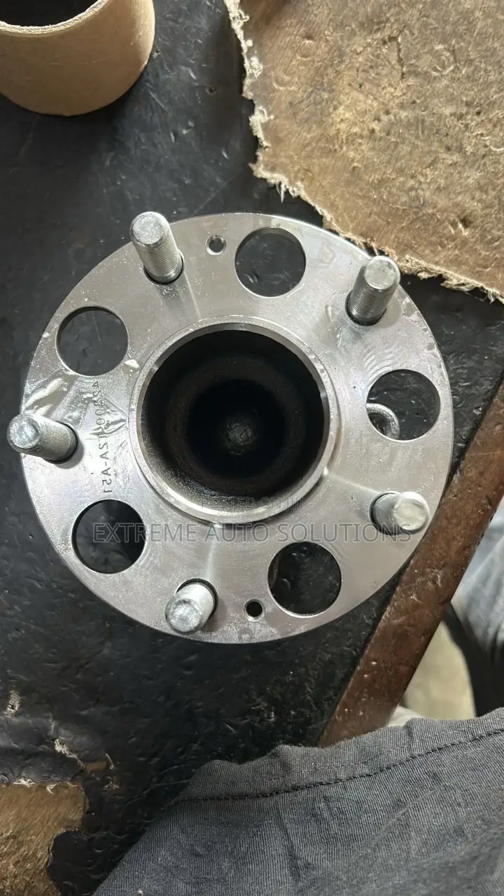 Honda Cr-v 2018 Rear Hub & Bearing Assembly