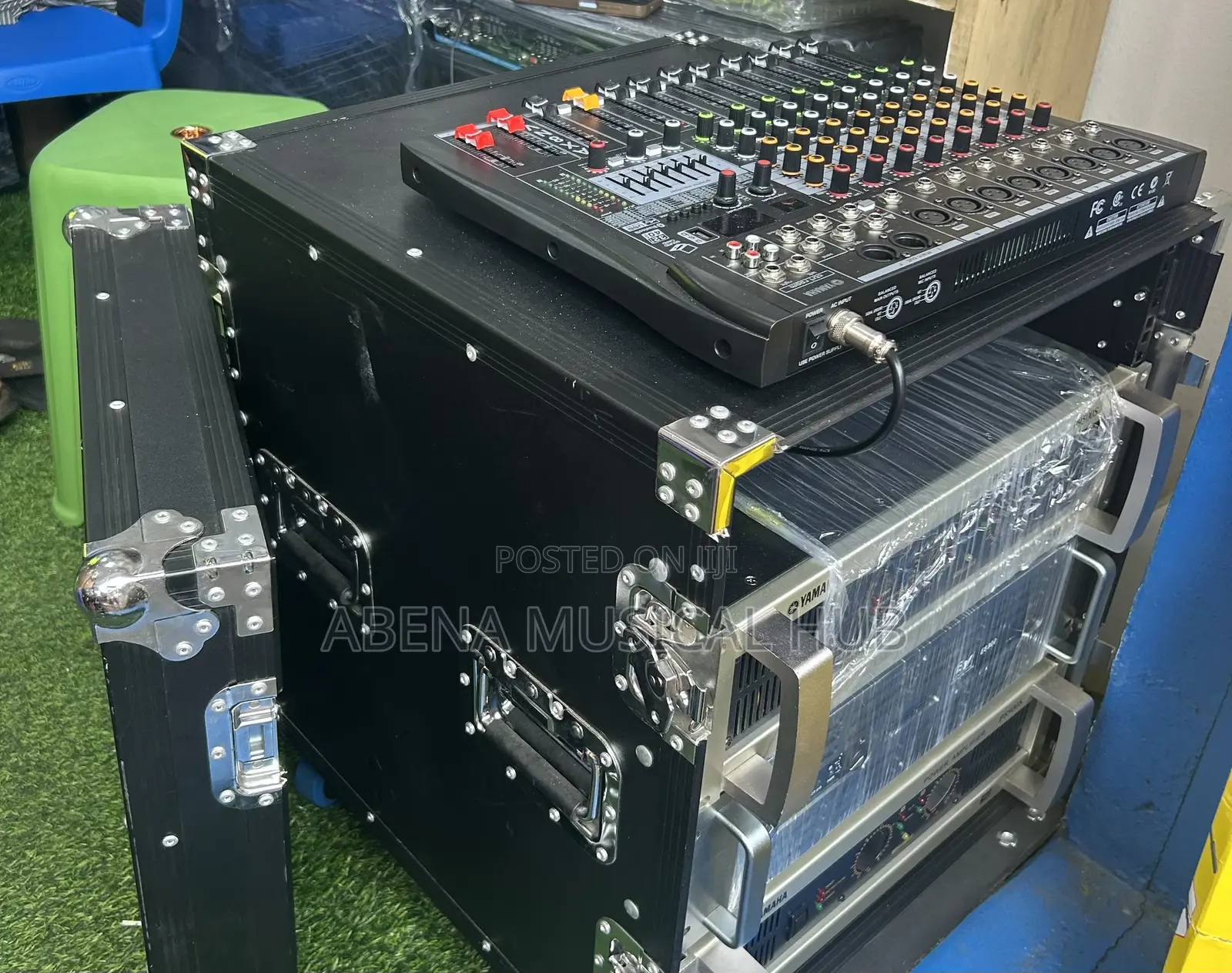 Jac 12 Unite Amplifier Rack
