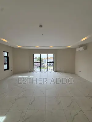 5bdrm Mansion in East Legon for rent