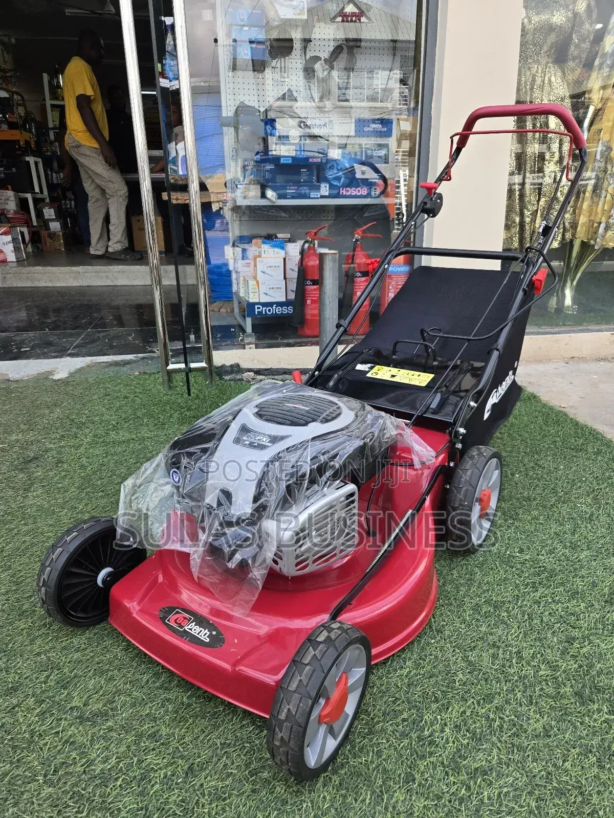 6hp Briggs Stratton Lawn Mower.