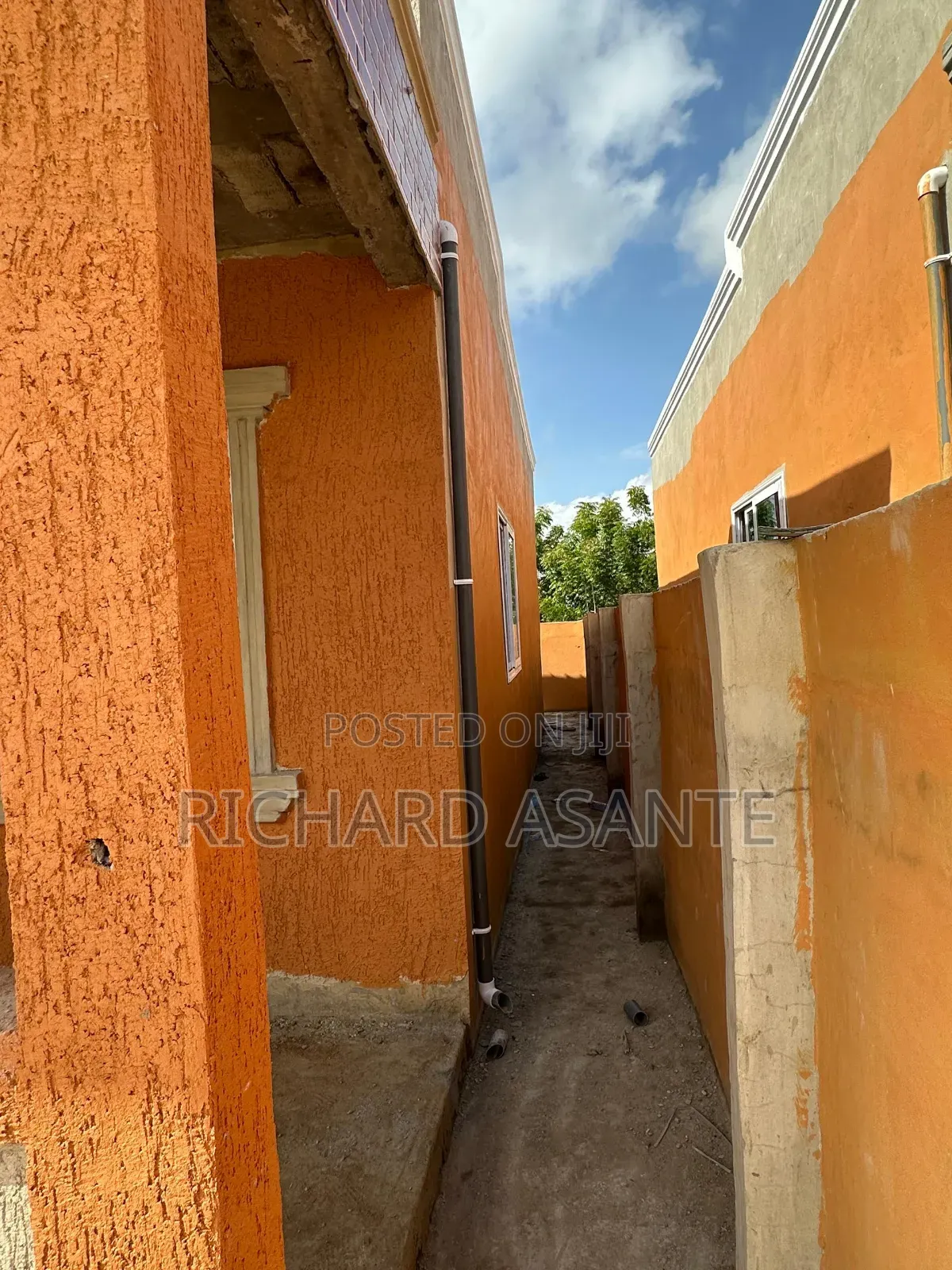 2bdrm House in Pokuase for sale