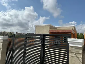2bdrm House in Pokuase for sale