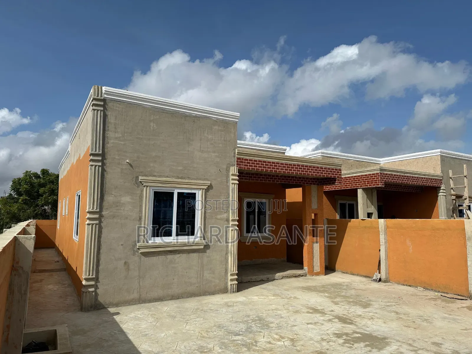 2bdrm House in Pokuase for sale