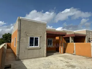 2bdrm House in Pokuase for sale