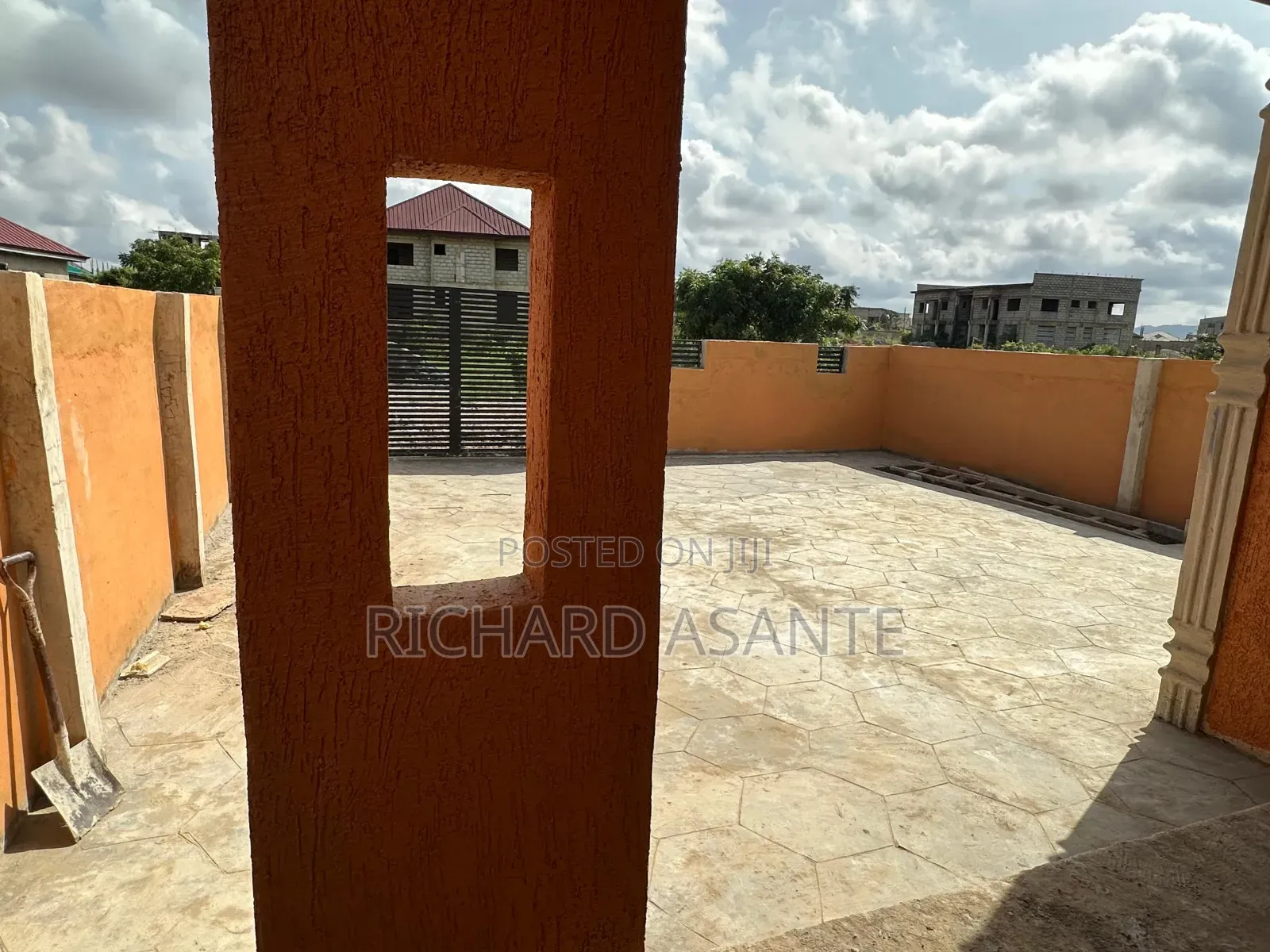 2bdrm House in Pokuase for sale