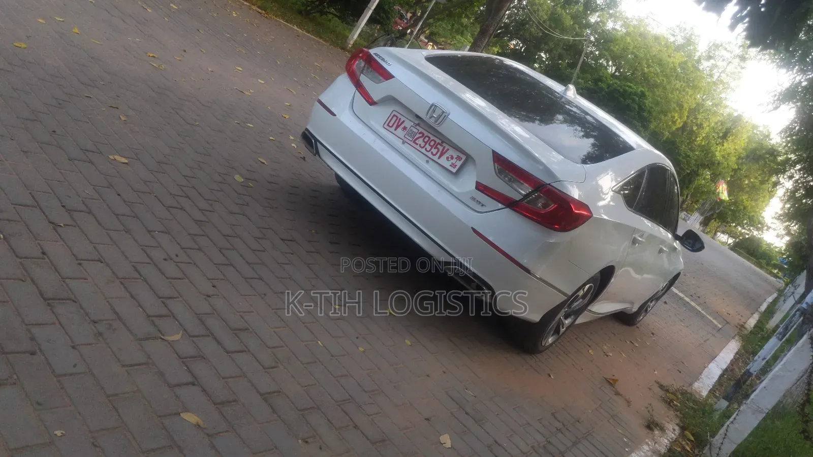 Honda Accord EX-L (2.0L 4cyl Turbo 10A) 2019 White