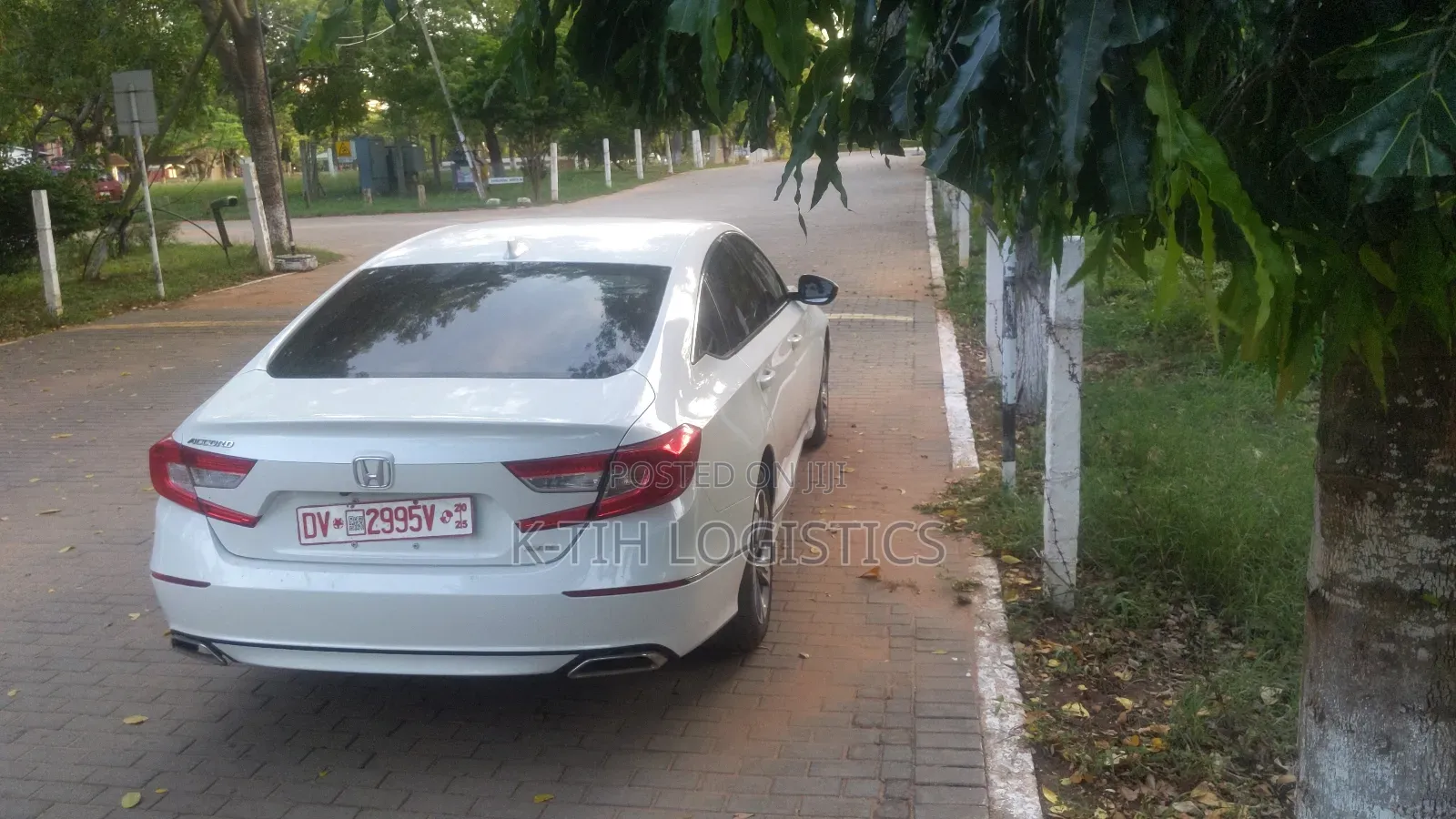 Honda Accord EX-L (2.0L 4cyl Turbo 10A) 2019 White