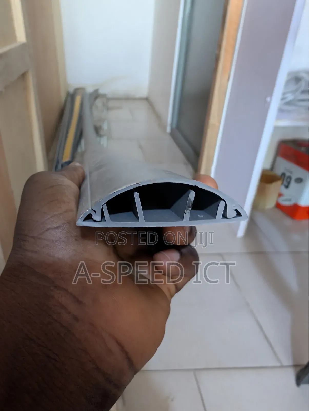 Floor Trunking/Cable Management