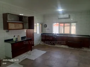 5bdrm Maisonette in Spintex:- 5 Bedrooms for rent