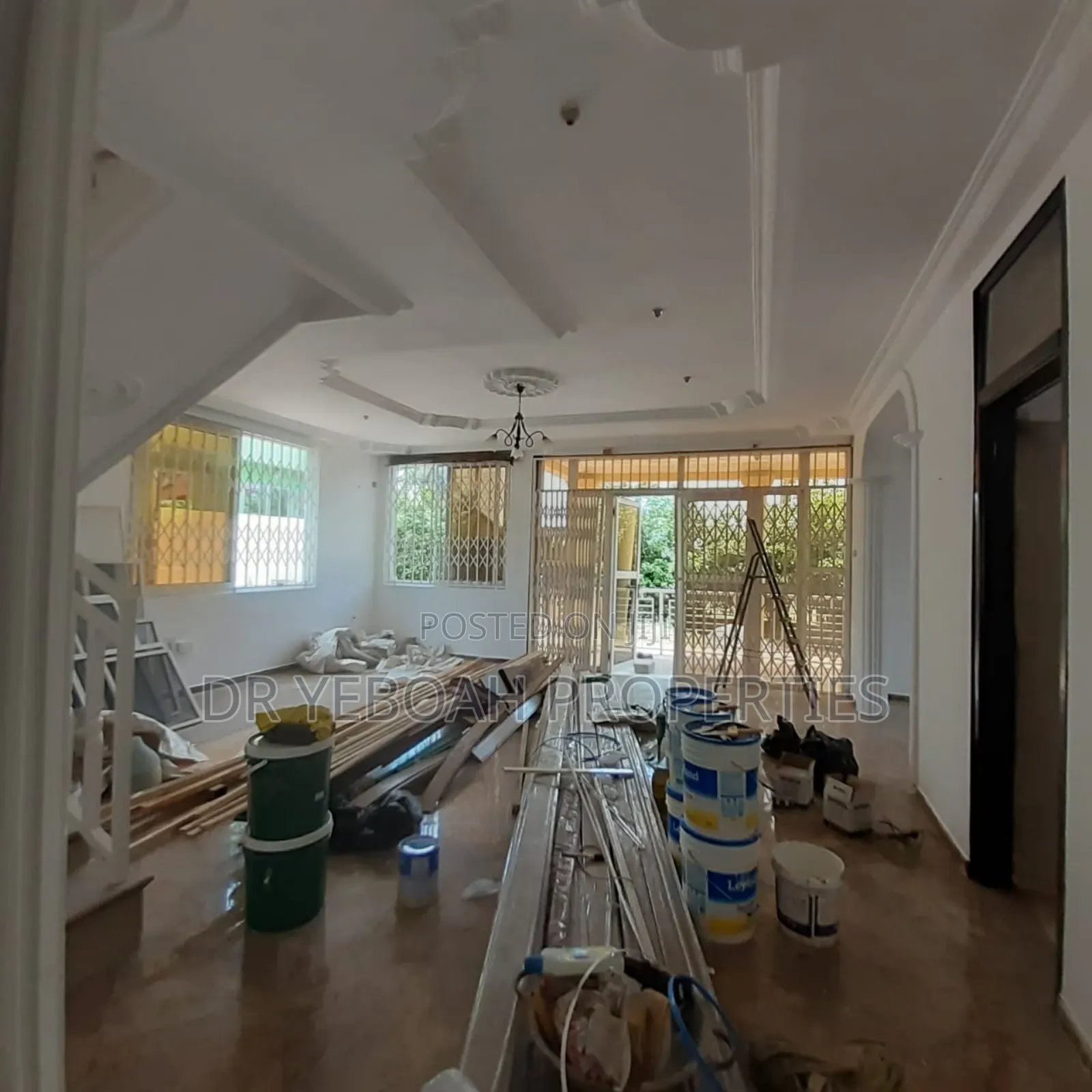 6bdrm Maisonette in Spintex:- 6 Bedrooms for rent