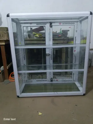 Showcase Glass