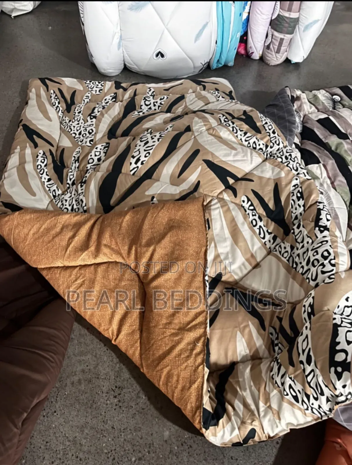 7pcs Quality Luxurious Cotton Duvet Set Available in Designs