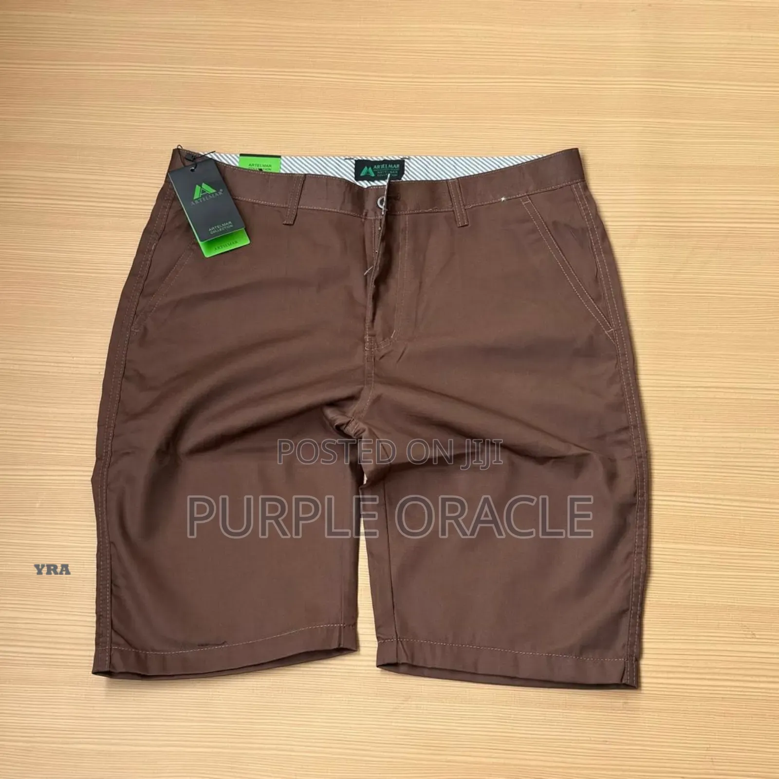 Relaxed Fit Khaki Shorts for Casual Wear