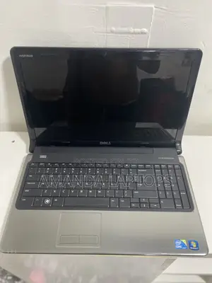 New Laptop Dell Inspiron 15 8GB Intel Core I3 HDD+SSD 320GB