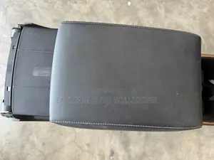 Crv 2017 Center Console Arm Rest Black