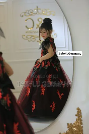 Black Red Turkey Luxury Princess Dress Fascinator