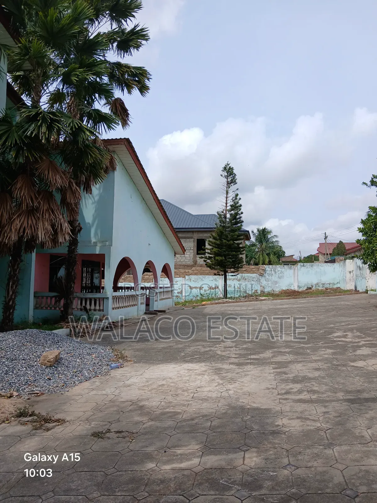 6bdrm Mansion in Walako Estate, Dome for sale