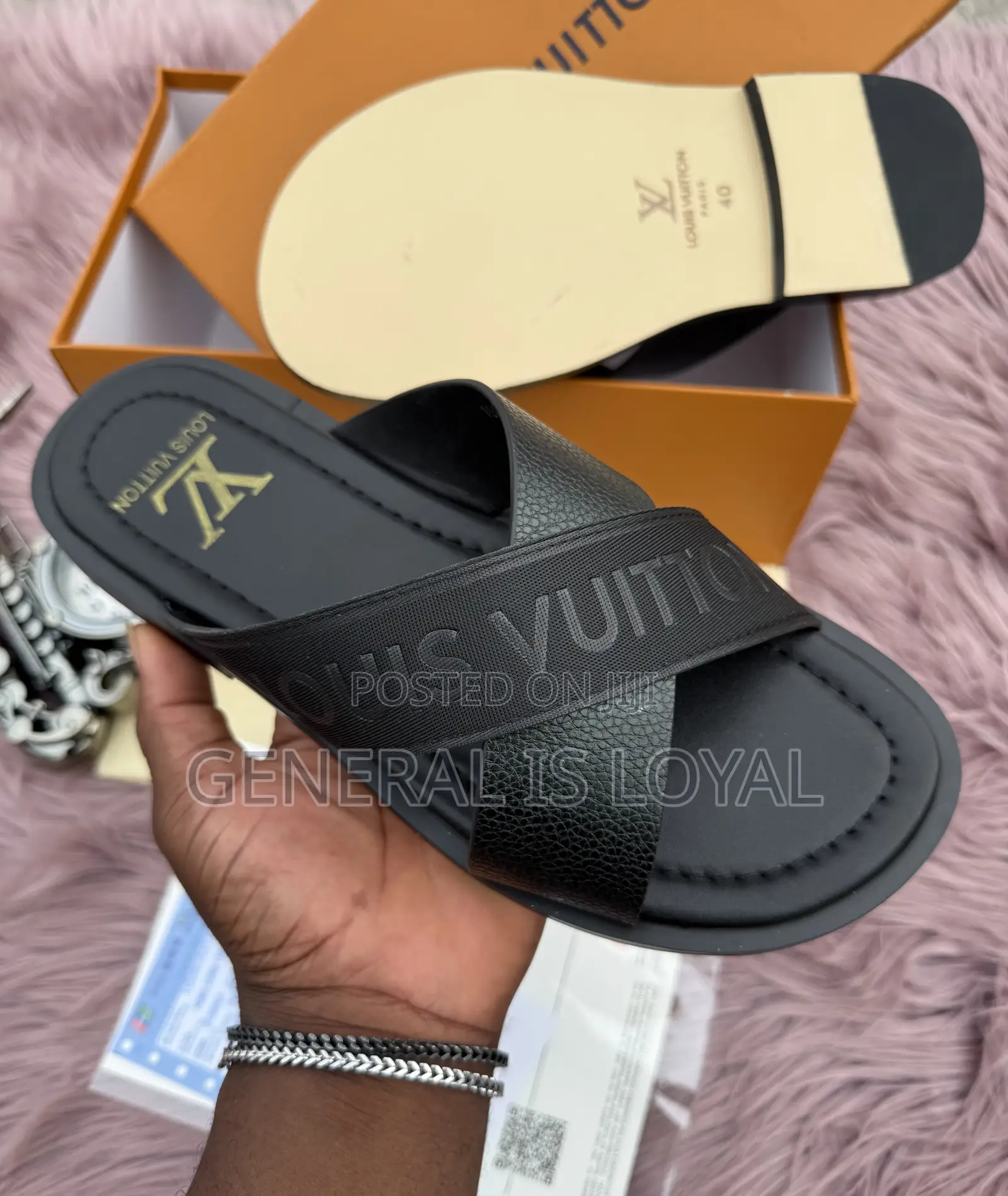 Louis Vuitton Cross Slippers