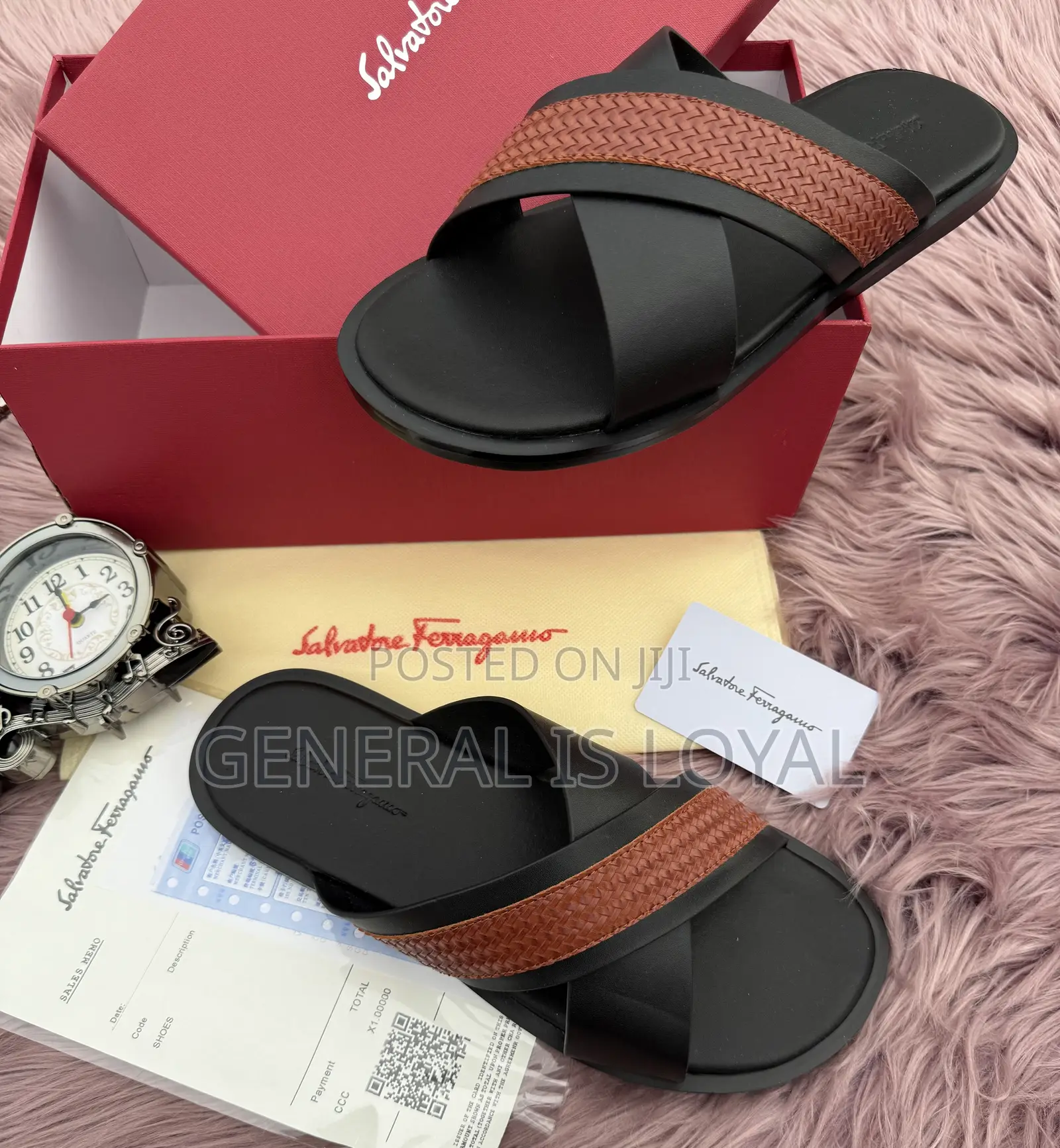 Salvatore Ferragamo Slippers / Cross