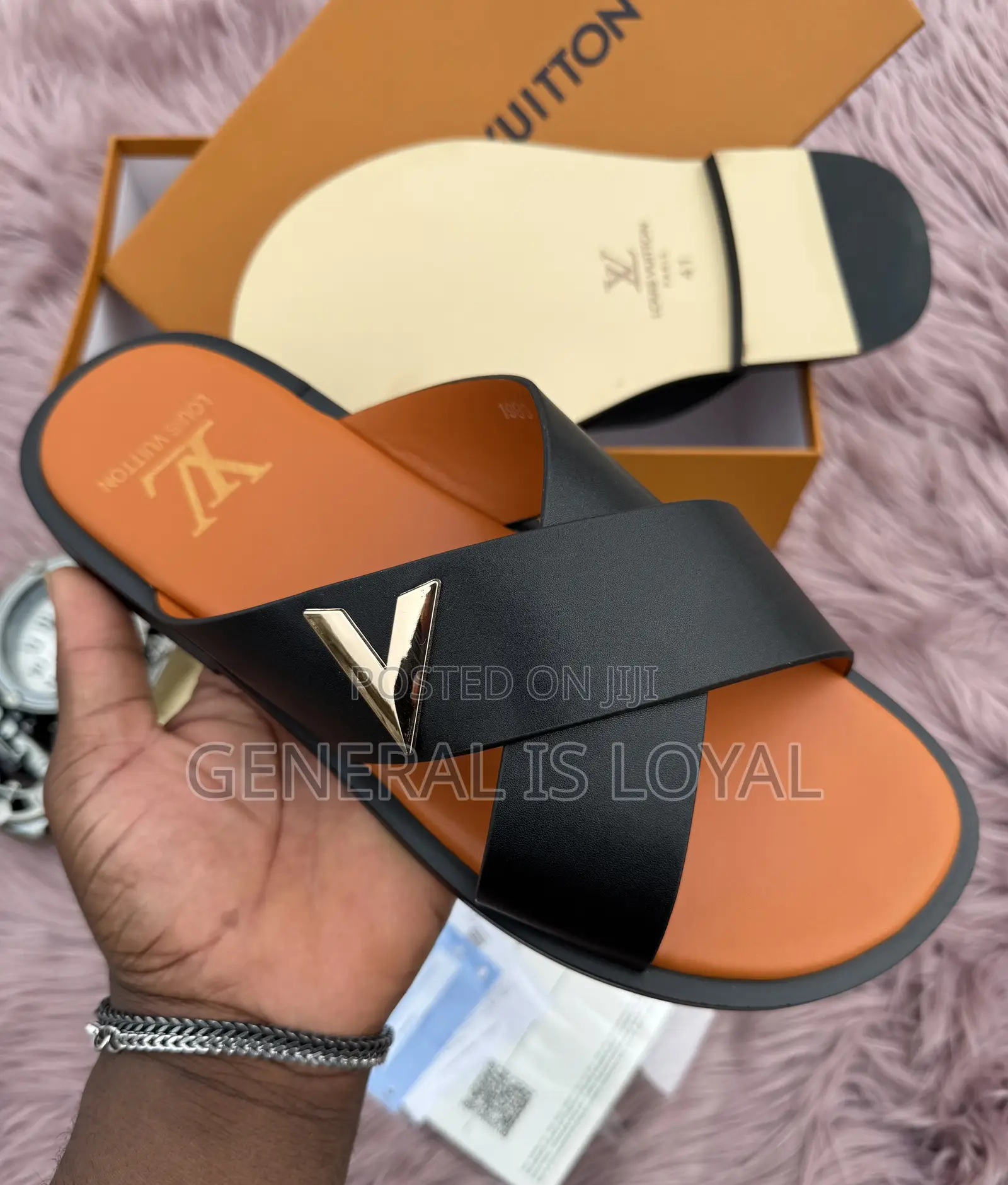 Louis Vuitton Cross Slippers