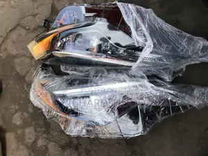 Toyota Corolla 2016 Headlight Normal Available