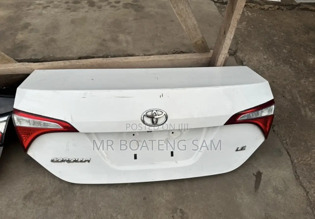 Toyota Corolla 2017 Boot