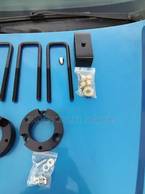 Tacoma 3.5" Front 3" Rear Full Leveling Lift Kit