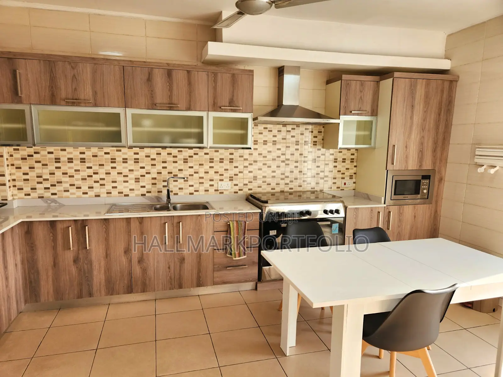 Furnished 3bdrm Apartment in Airport Residential Area for rent