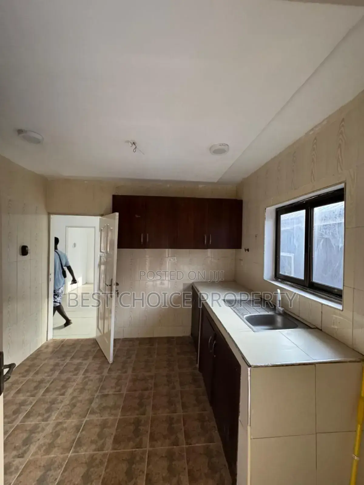 2bdrm Apartment in Nanakrom, Ashaley Botwe for rent