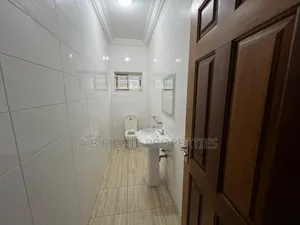 2bdrm Apartment in Ab Richie Properties, Tseaddo for rent