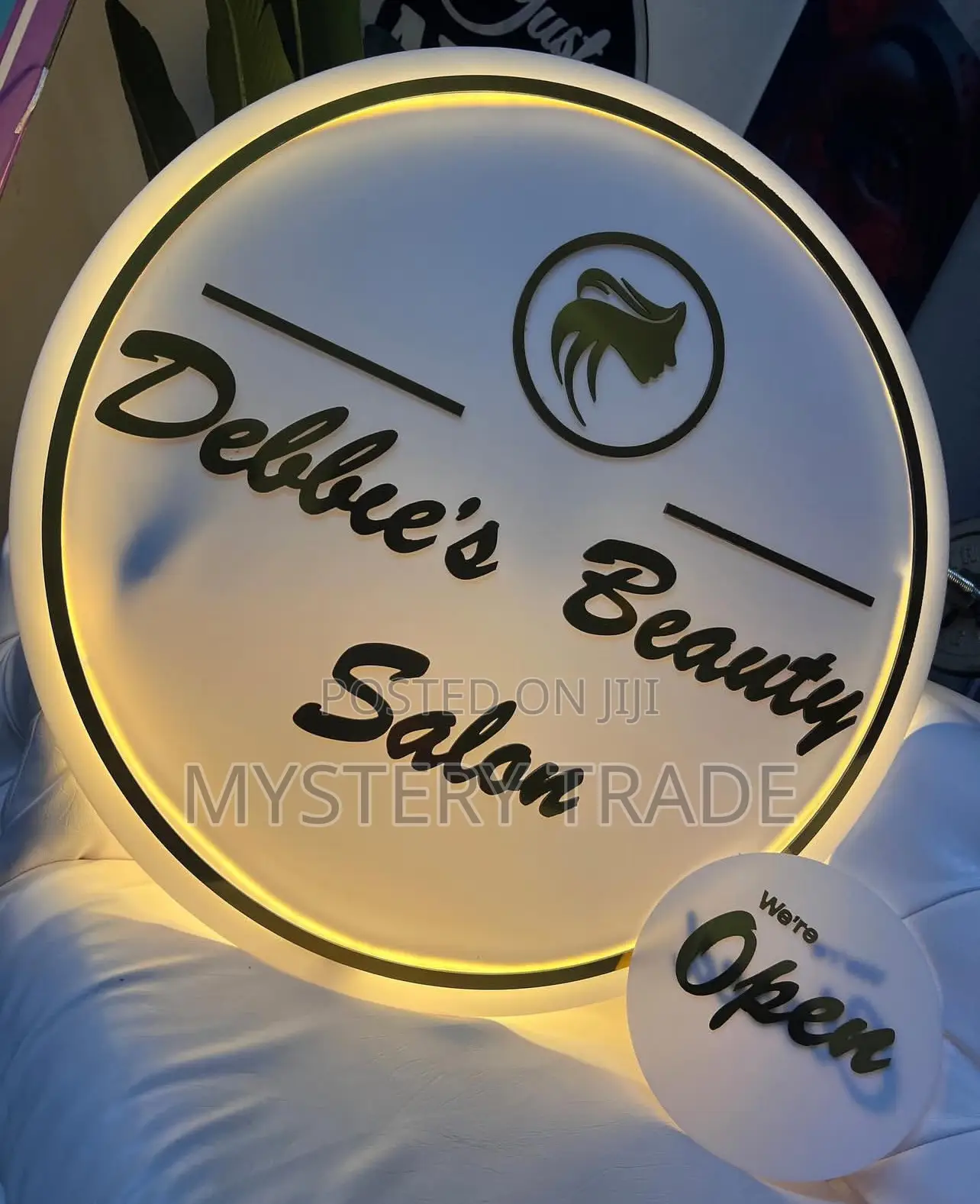 2d Signage With Light