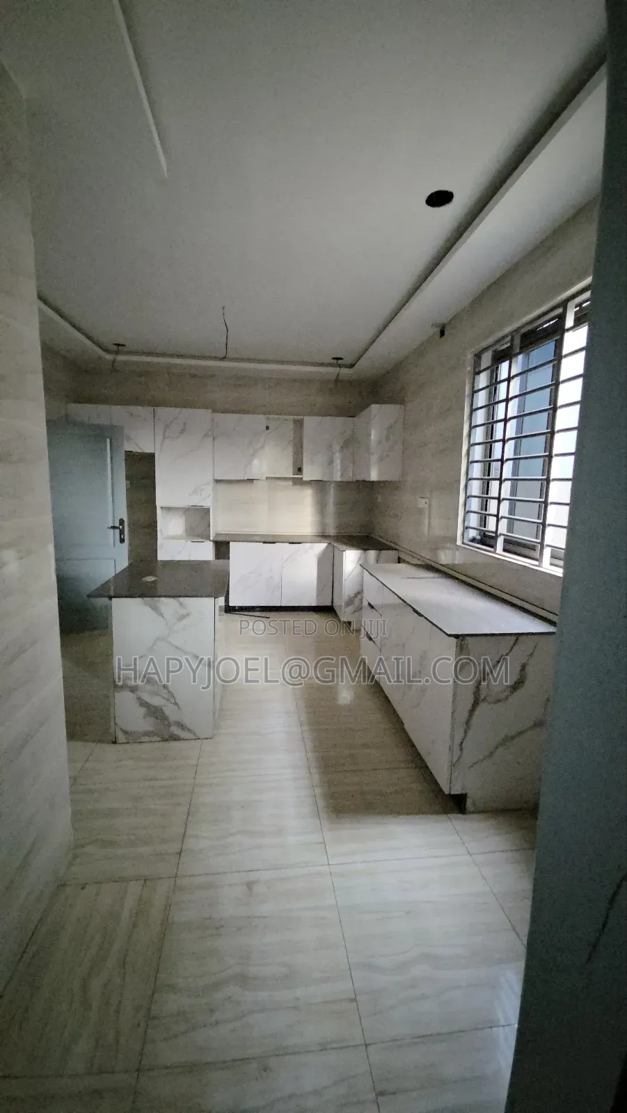 4bdrm House in Lake Side Estate for sale