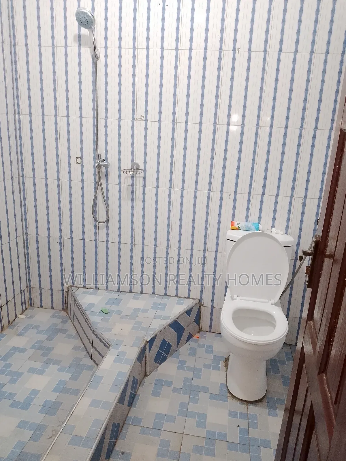 2bdrm Apartment in Community 18 Area, Spintex for rent