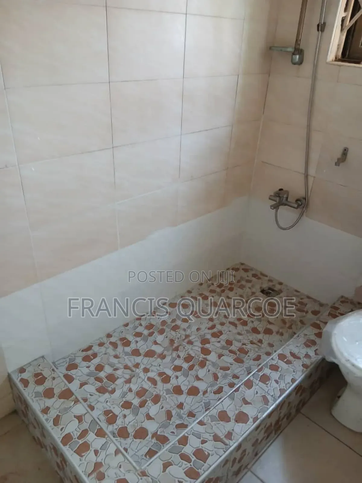 5bdrm House in Ashongman Estates for rent