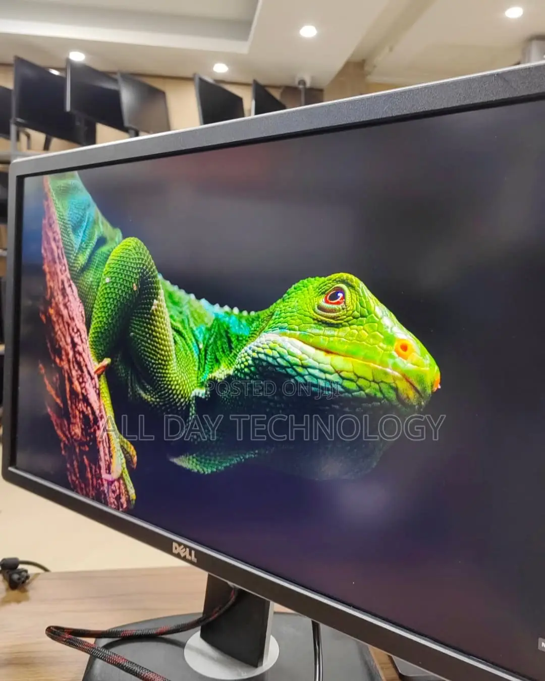Dell 27” Ips 3840 X 2160 Ultra Wide Hdmi Monitor