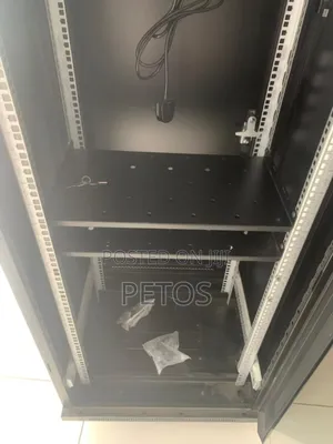 27u Rack 600 X 600