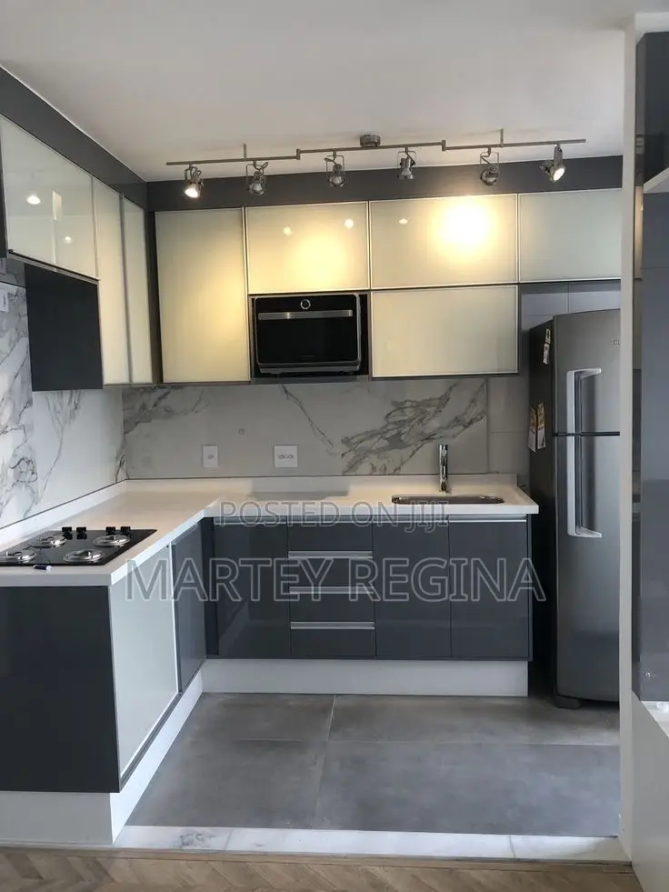 Kitchen Cabinets Set