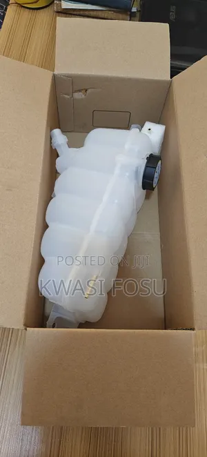 Ford F-150 Reservoir Tank