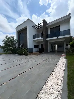 4bdrm House in Adjiringanor, Ability for sale