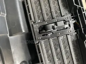 Honda CRV 2017 to 2022 Shutter Grille Available