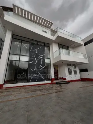 4bdrm House in Madina, Atraco for sale